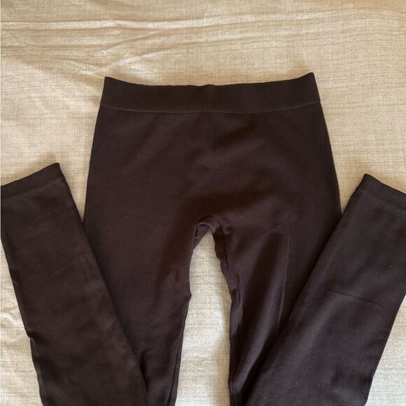 Manifesto Woman’s Chocolate Brown Cotton Blend Leggings. Fits like a Medium. - Picture 3 of 6